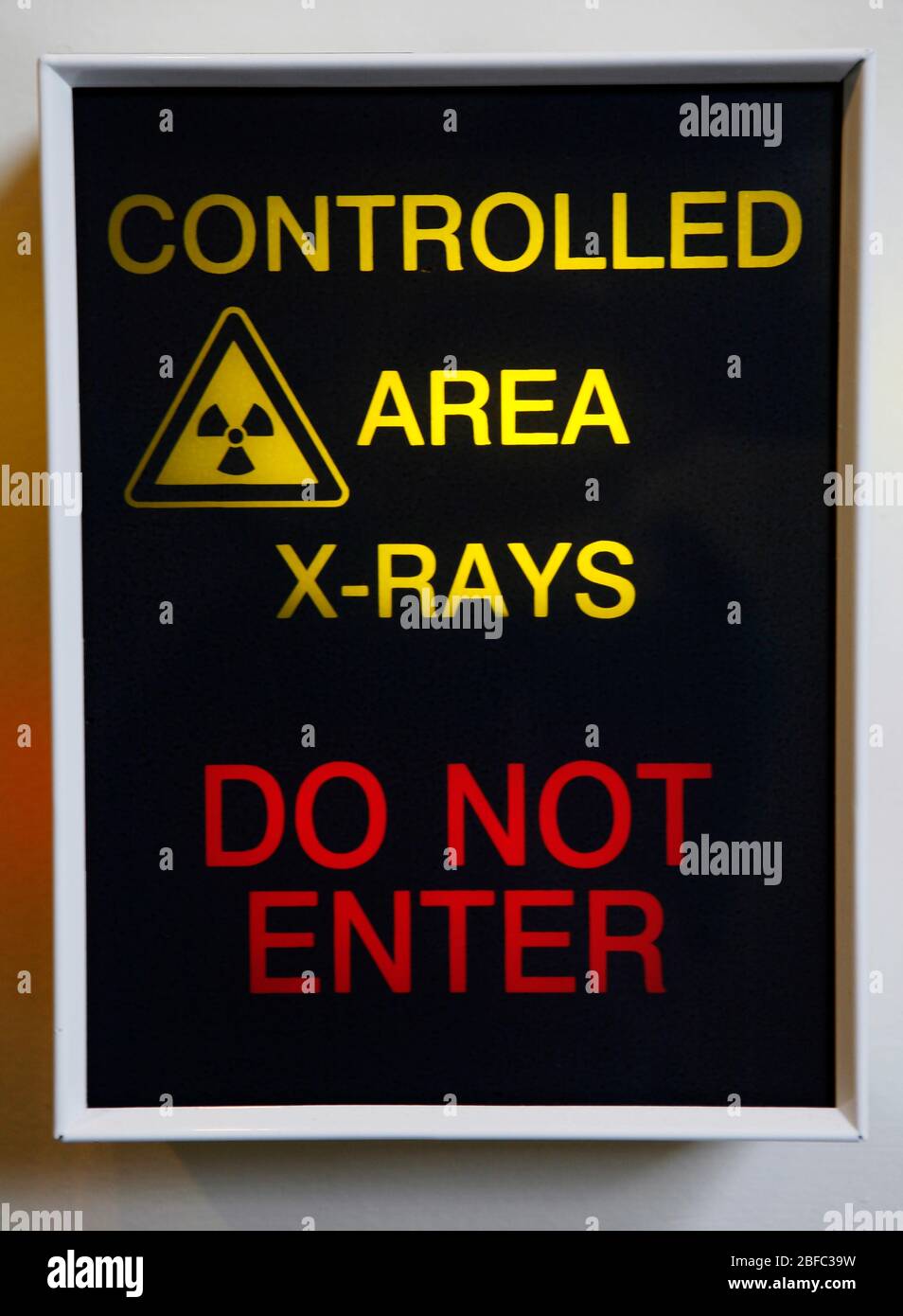 Controlled x ray area sign hires stock photography and images Alamy