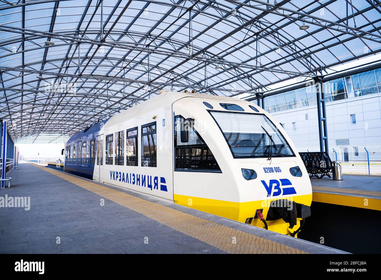 Express train from Kyiv to the airport Boryspil. Inscription on board - UZ,  Ukrainian railway. Kyiv, Ukraine.  Stock Photo - Alamy