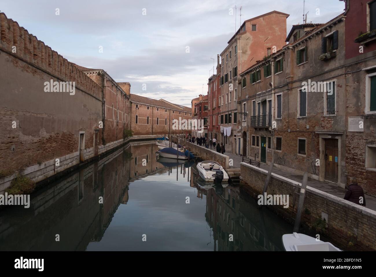 Empty canal hi-res stock photography and images - Alamy
