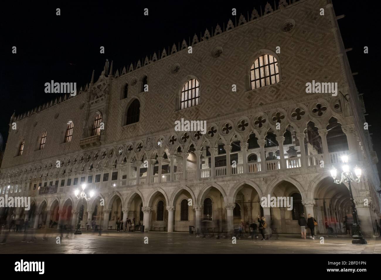 Palazzo dei dogi hi-res stock photography and images - Alamy