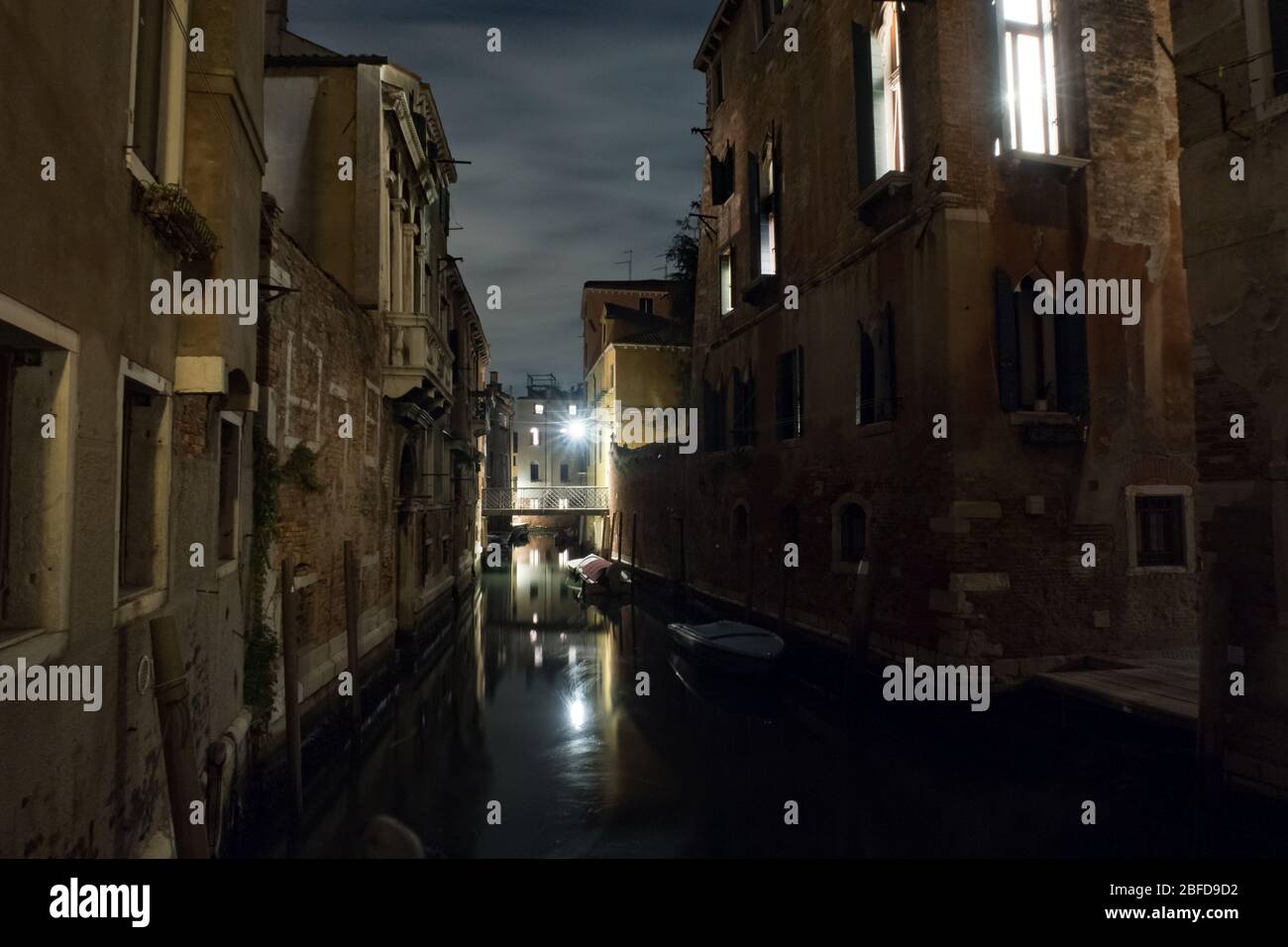 Venice street lights hi-res stock photography and images - Alamy