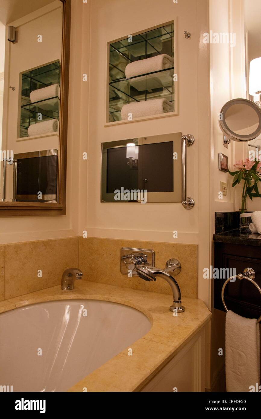 CHICAGO, ILLINOIS, UNITED STATES DEC 12th, 2015 Modern and spacious bathroom suite designed