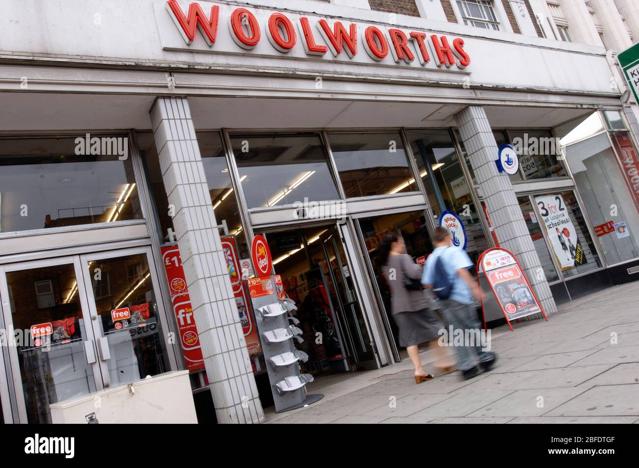 Woolworth Store High Resolution Stock Photography and Images Alamy