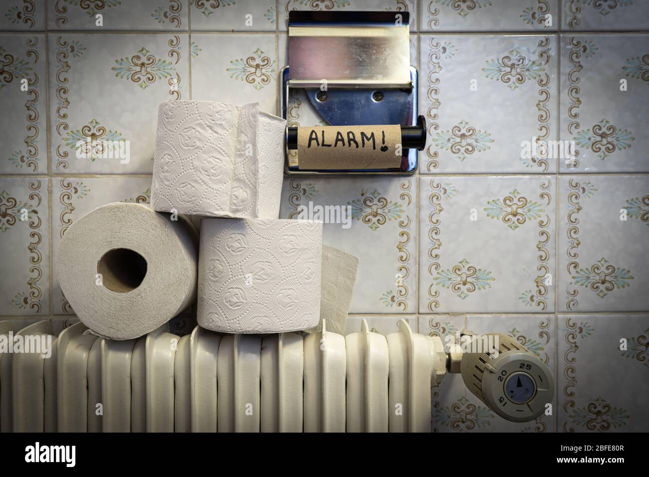 Pictures Of Days Of Covid 19 Indoor Toilette Stock Photo Alamy