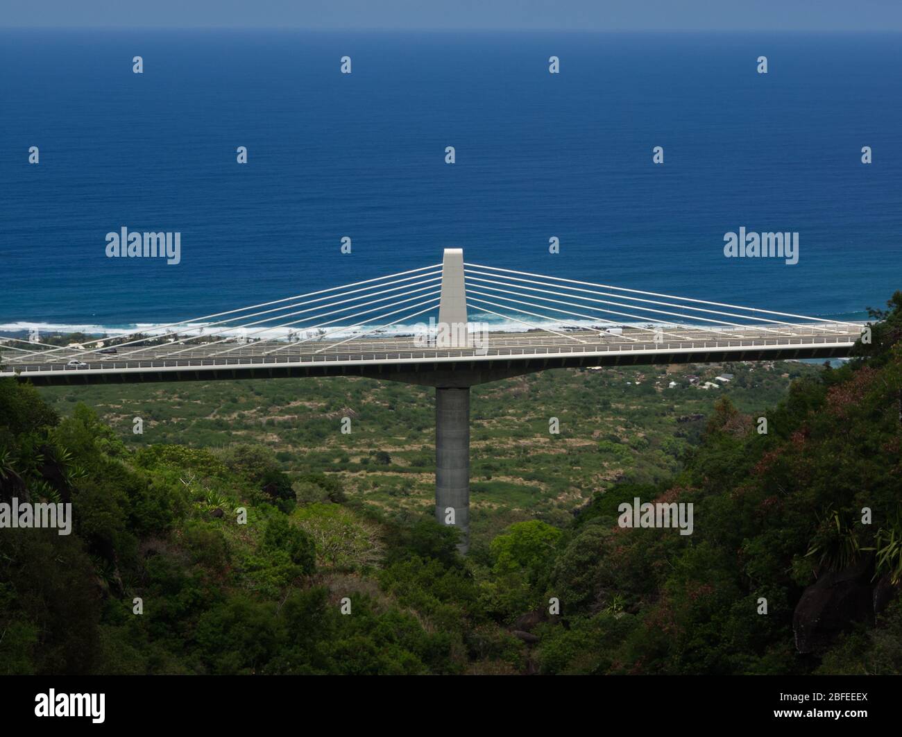 Reunion Bridge Indian civil engineer hi-res stock photography and images - Alamy