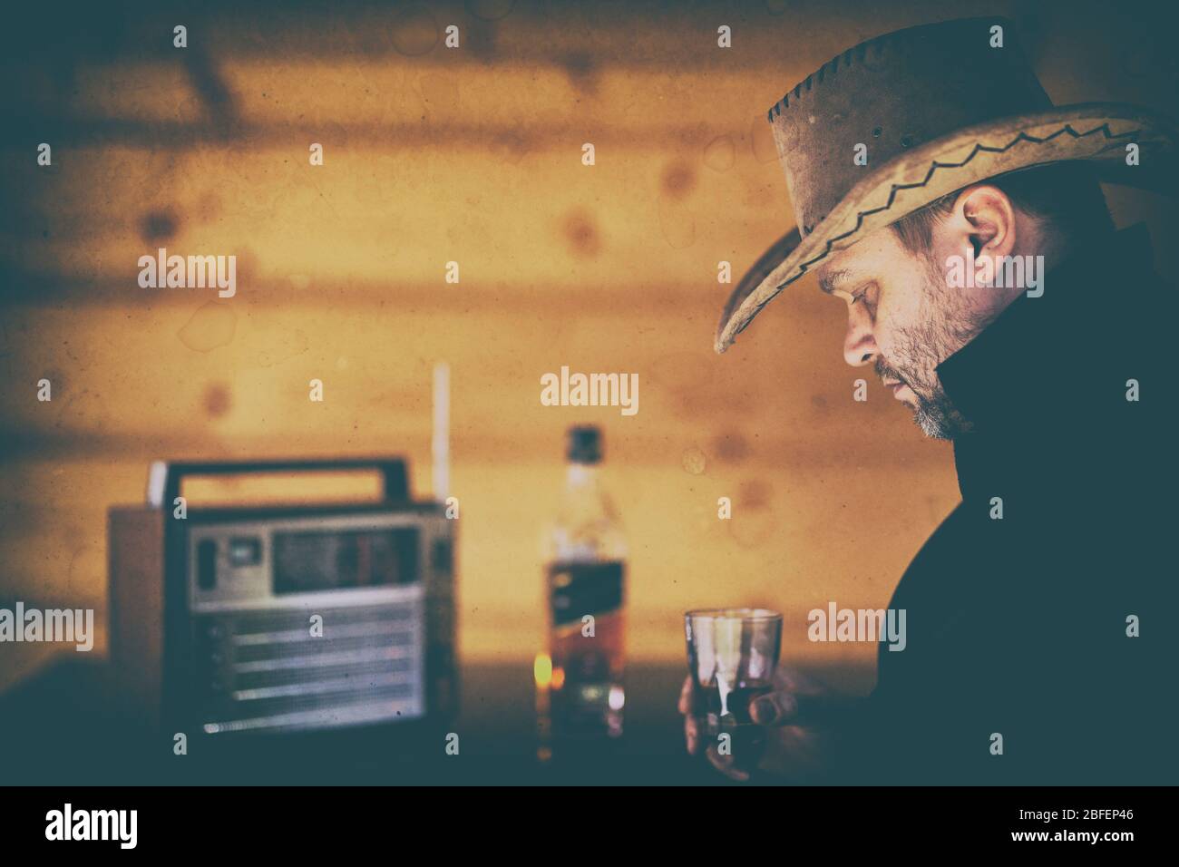 Man in cowboy hat Stock Photo Alamy