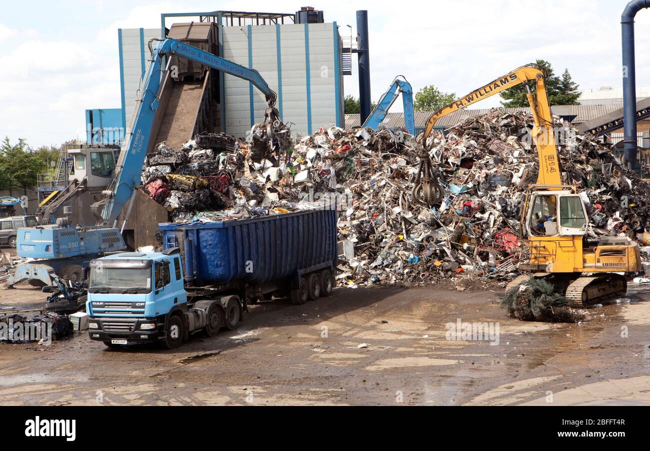 Broken down cranes hi-res stock photography and images - Alamy