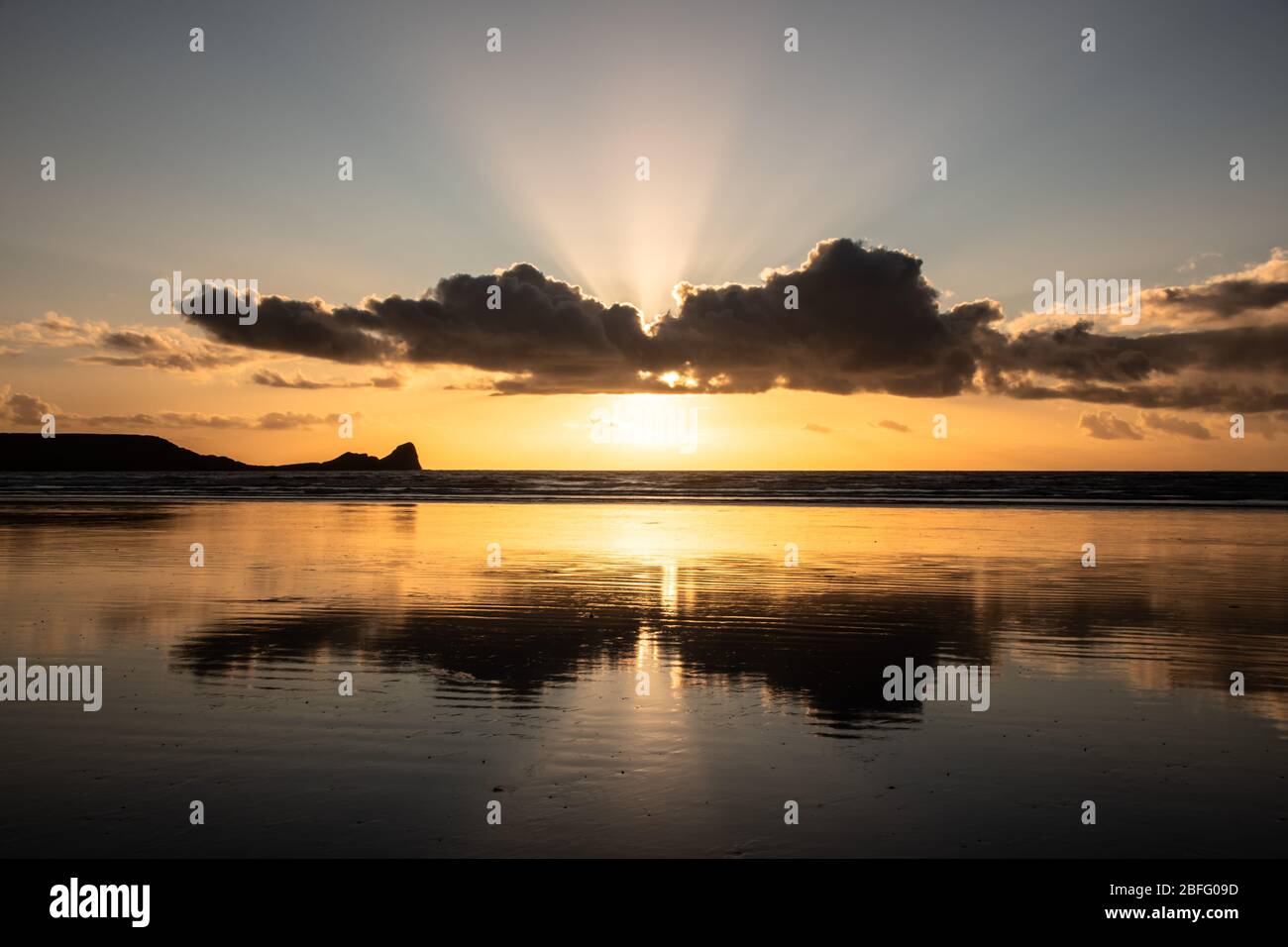 Gower sunsets hi-res stock photography and images - Alamy