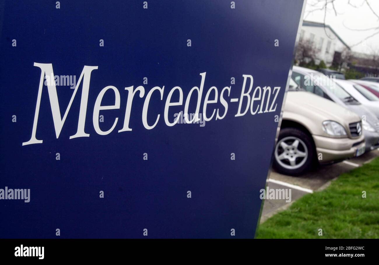 Picture shows the exterior of a Mercedes Benz dealership in Chelmsford