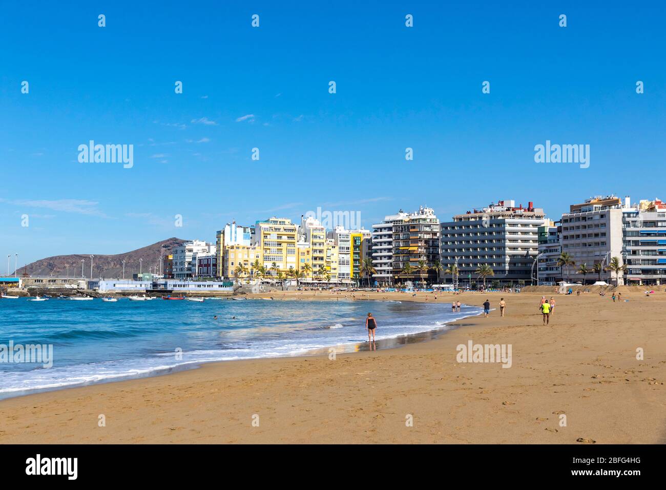 Las Canteras Beach (Playa de Las Canteras) in Las Palmas de Gran Canaria,  Canary island, Spain. One of the top Urban Beaches in Europe Stock Photo -  Alamy