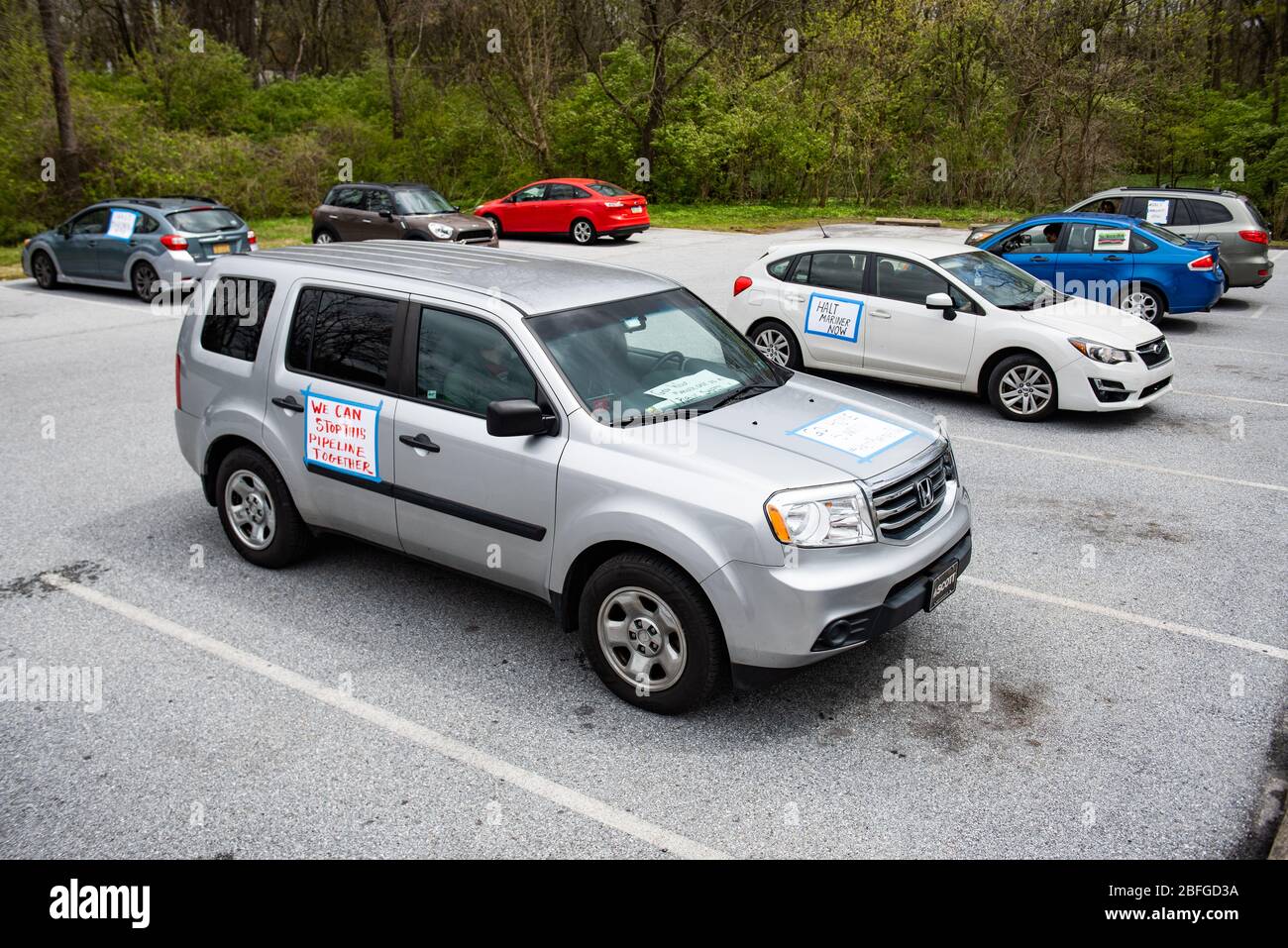 Exton, Pennsylvania. About two dozen vehicles joined a caravan protest in Exton PA bringing focus to state waivers issued to Sunoco's Mariner East pipeline project during the height of the Coronavirus pandemic. April 18, 2020.  Credit: Christopher Evens/Alamy Live News Stock Photo
