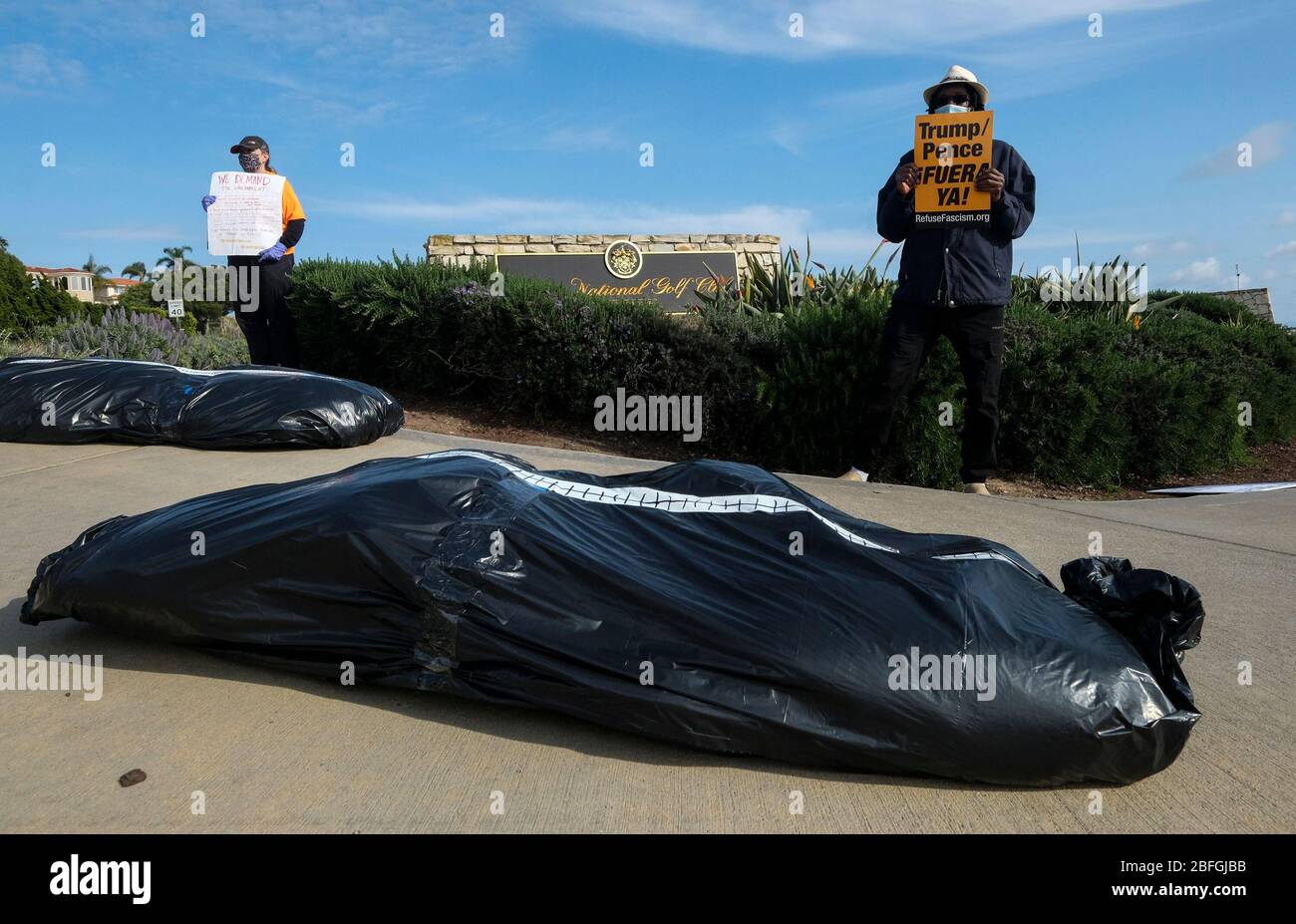 Los Angeles, California, USA. 18th Apr, 2020. Fake body bags are placed at outside Trump National Golf Club Los Angeles in protest against U.S. President Donald Trump's response to the coronavirus disease (COVID-19) pandemic, in Rancho Palos Verdes, California, April 18, 2020. Credit: Ringo Chiu/ZUMA Wire/Alamy Live News Stock Photo