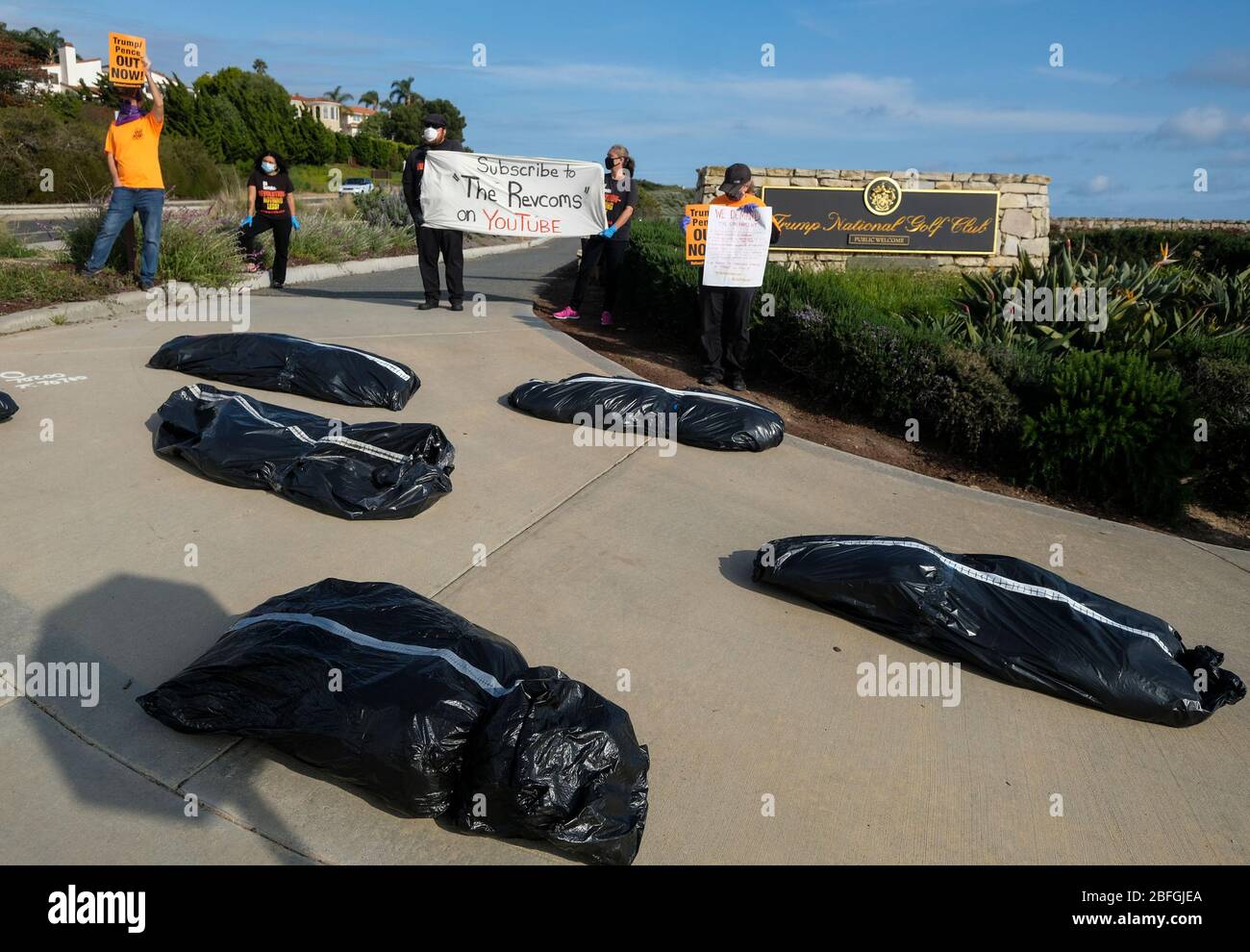 Los Angeles, California, USA. 18th Apr, 2020. Fake body bags are placed at outside Trump National Golf Club Los Angeles in protest against U.S. President Donald Trump's response to the coronavirus disease (COVID-19) pandemic, in Rancho Palos Verdes, California, April 18, 2020. Credit: Ringo Chiu/ZUMA Wire/Alamy Live News Stock Photo