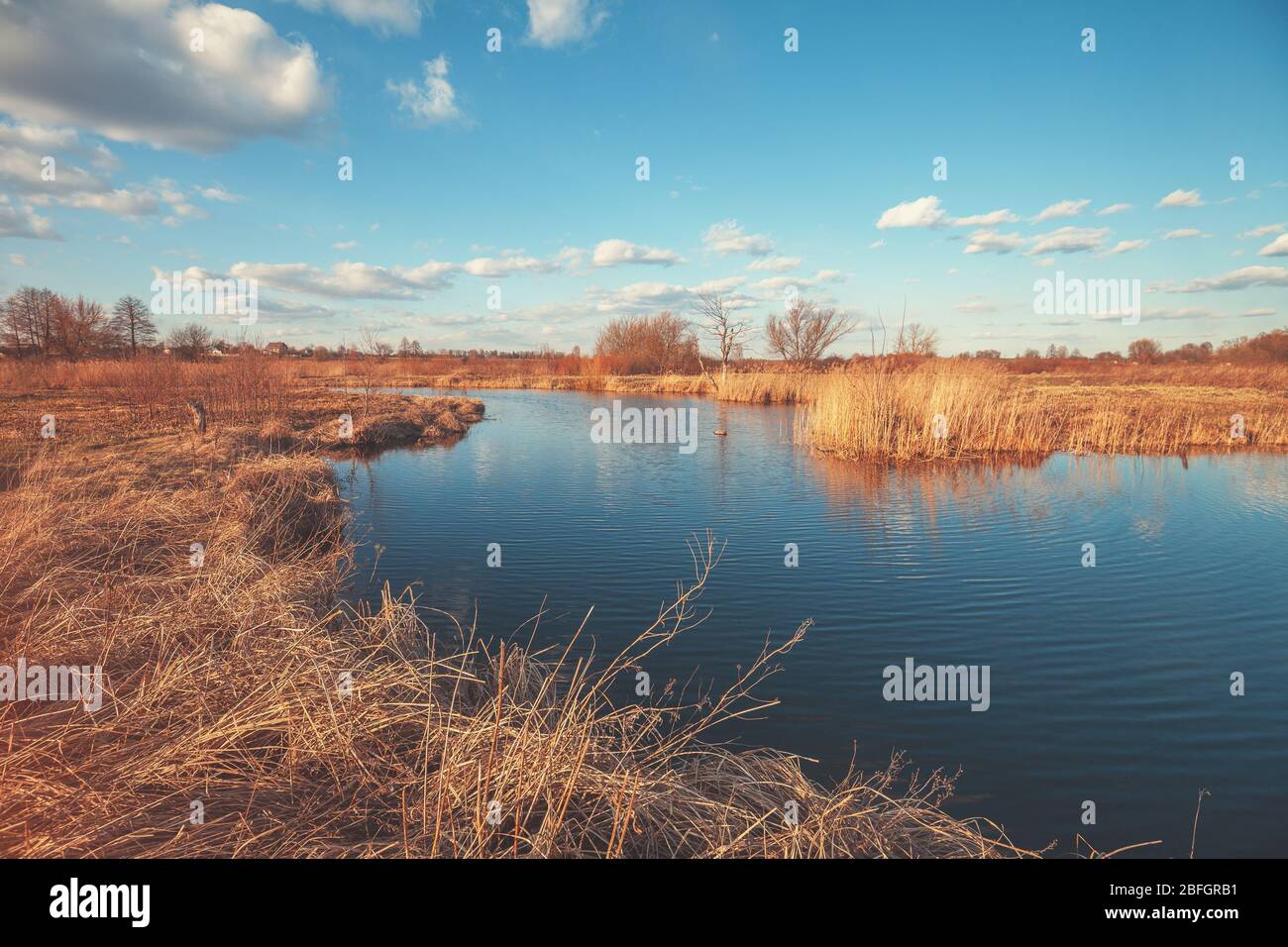 Winding countryside hires stock photography and images Alamy