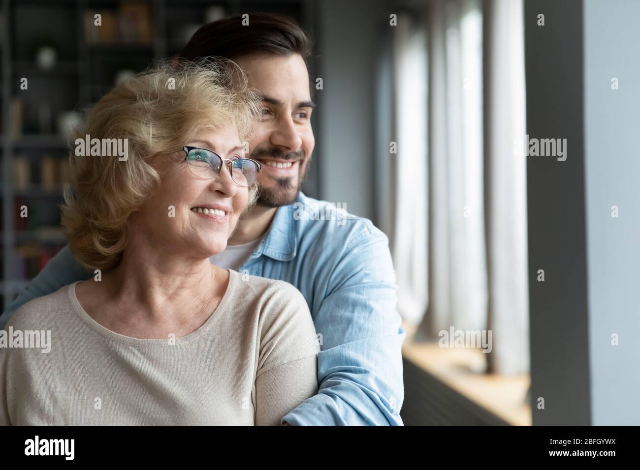 Mature mom adult son hi-res stock photography and images - Page 5 - Alamy