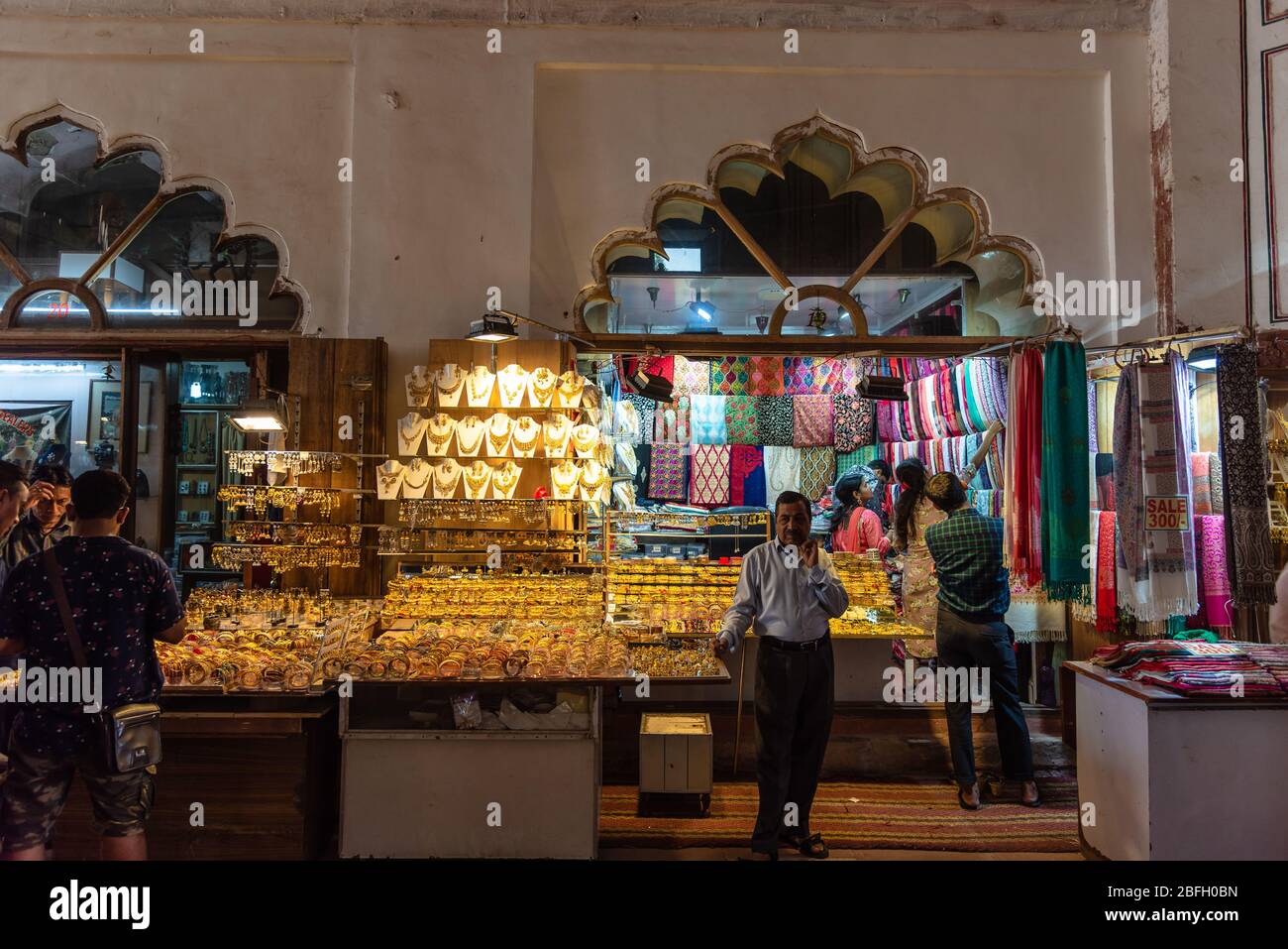 Meena bazar red fort hires stock photography and images Alamy