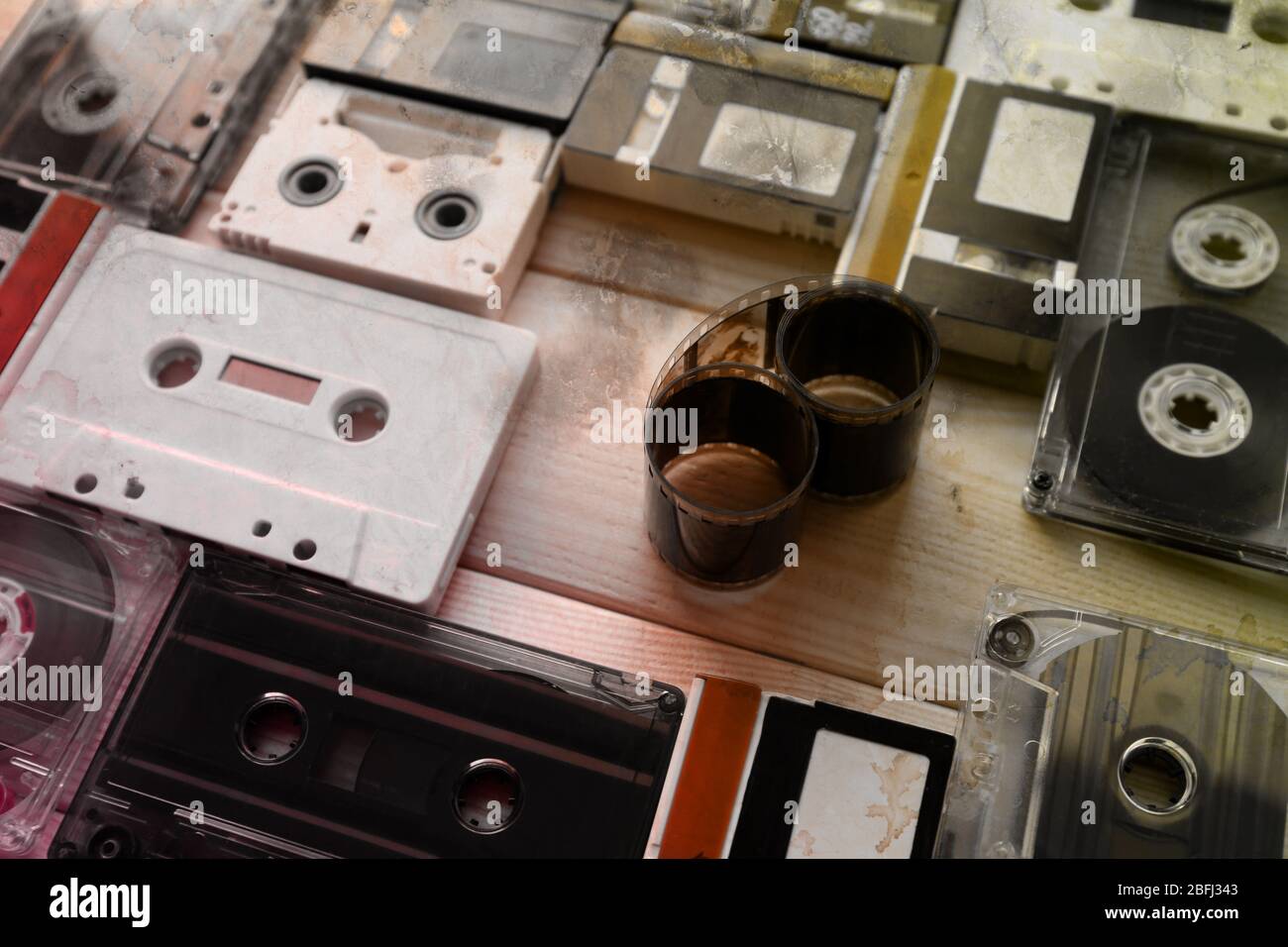 Audio cassette tapes hi-res stock photography and images - Page 14