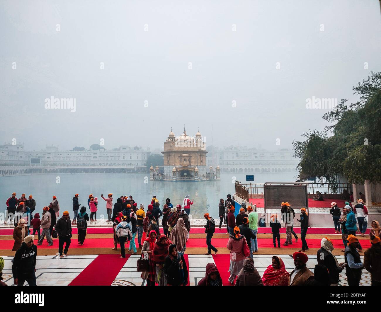 Sikhism golden temple hi-res stock photography and images - Alamy