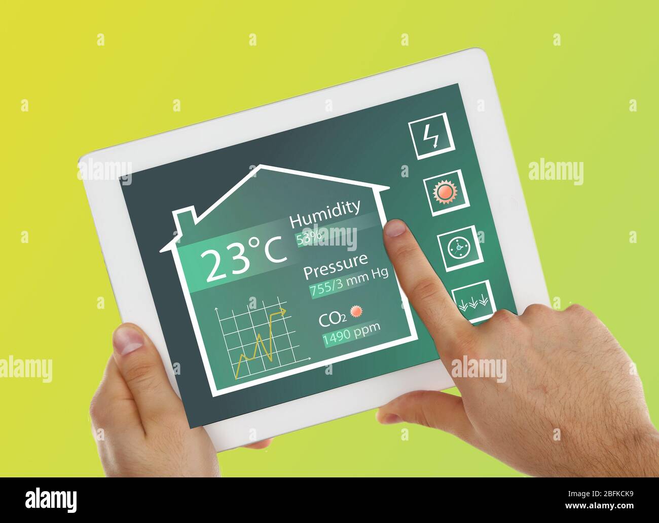 Smart energy controller hires stock photography and images Alamy