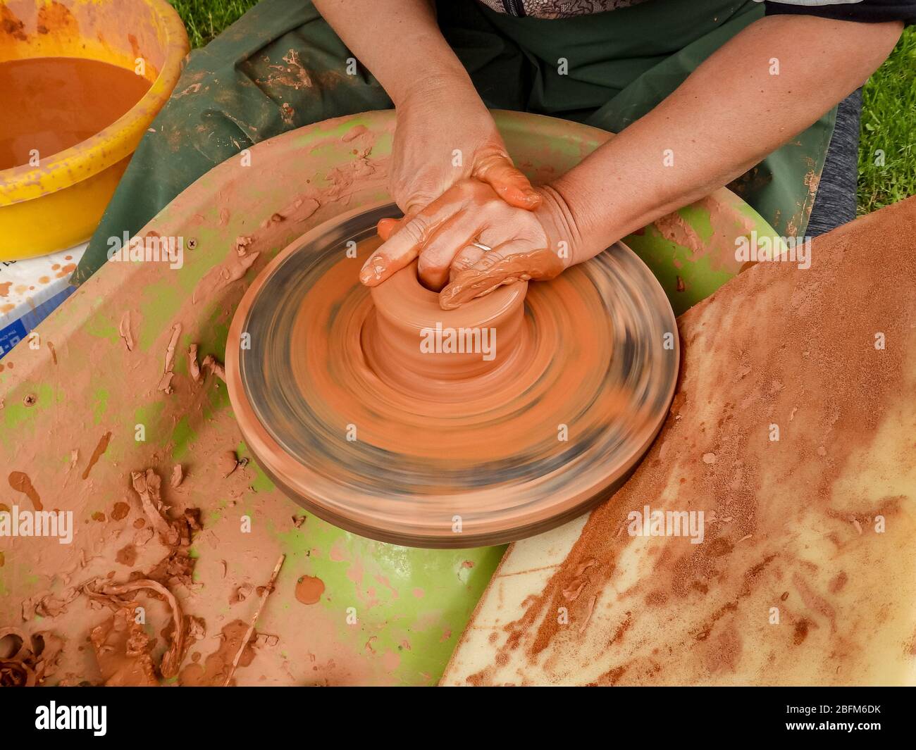 picture by hand, pottery turning, handmade, ceramics Stock Photo Alamy