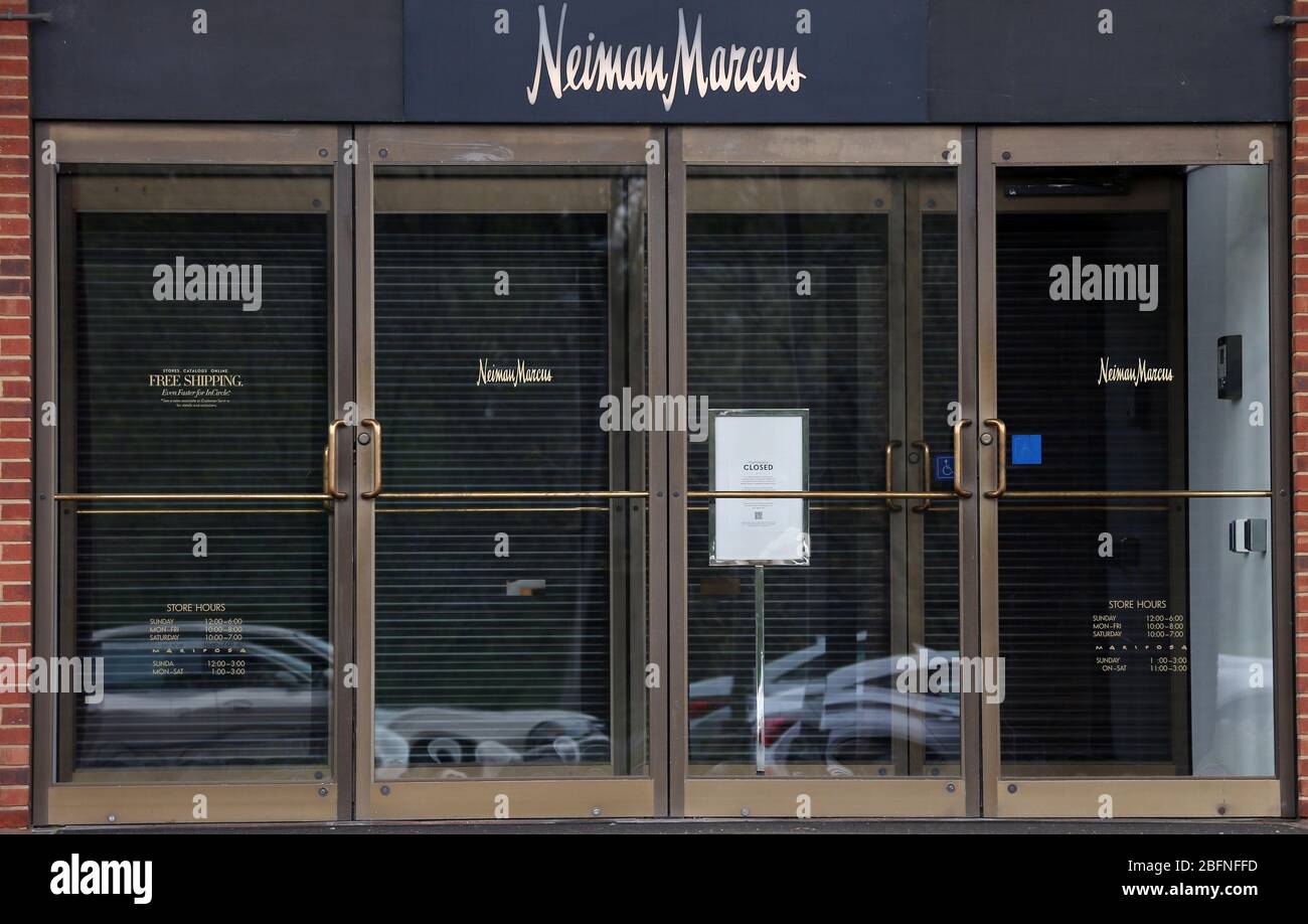 Frontenac, United States. 19th Apr, 2020. The Neiman Marcus store in Plaza Frontenac, remains closed during the self-quarantine in Frontenac, Missouri on Sunday, April 19, 2020. Early reports say Neiman Marcus is preparing to seek bankruptcy protection within a couple of days. Nearly all Neiman Marcus 14,000 employees in their 43 stores, have been furloughed. Photo by Bill Greenblatt/UPI Credit: UPI/Alamy Live News Stock Photo