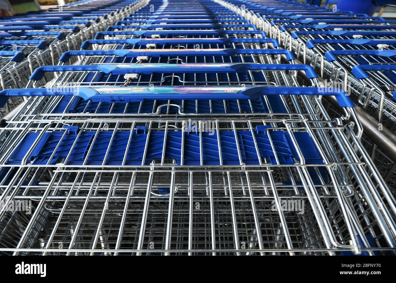 Aldi trolleys hires stock photography and images Alamy