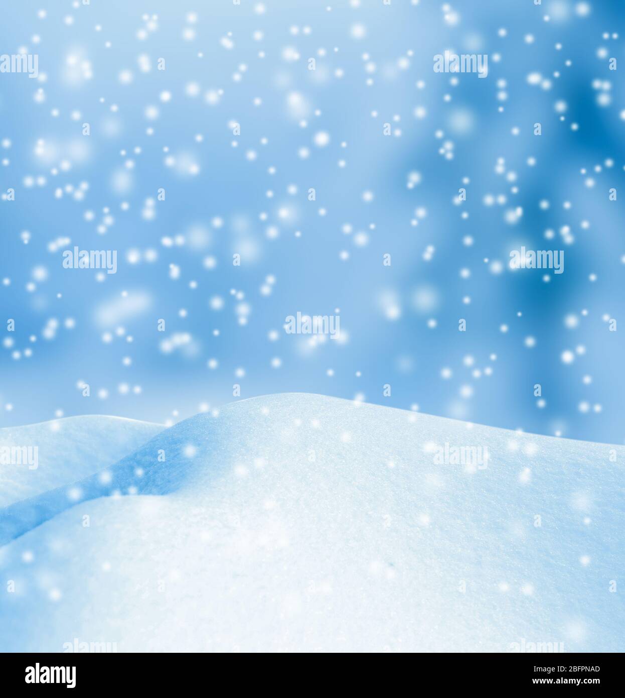 Drift snowfall on blurred hi-res stock photography and images - Alamy