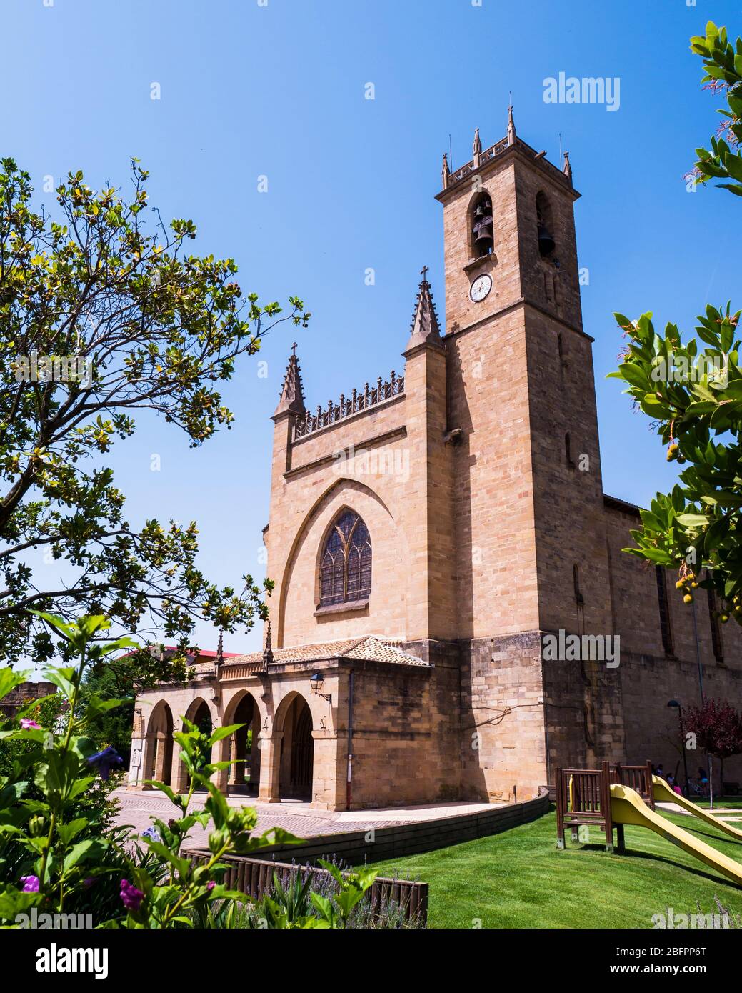 Iglesia de San Juan Bautista. Infanzones de Obanos. Navarra. España Stock Photo