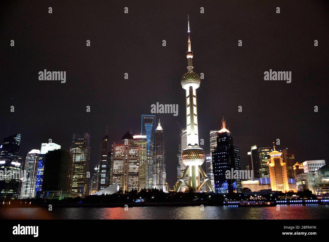 Pudong shanghai apartment buildings hi-res stock photography and images ...