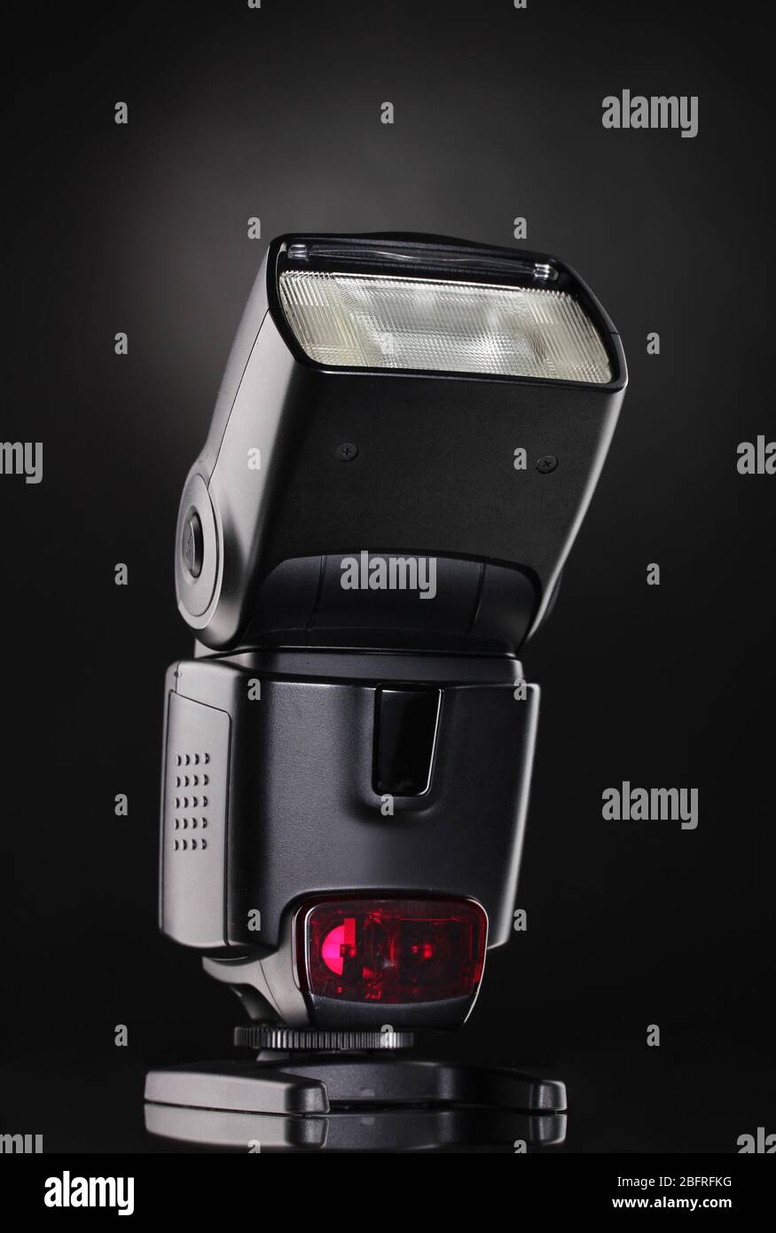 Foto studio flash hi-res stock photography and images - Alamy