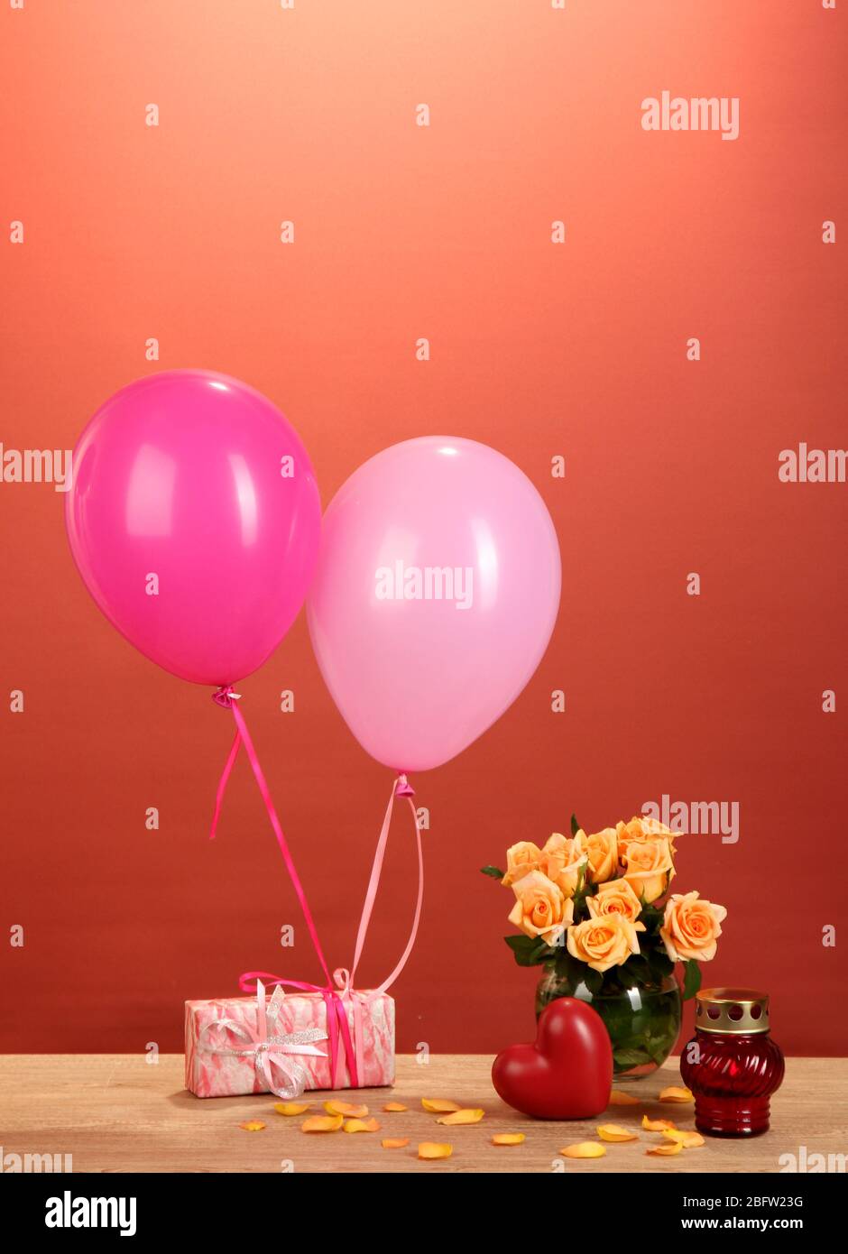 romantic gift to girlfriend