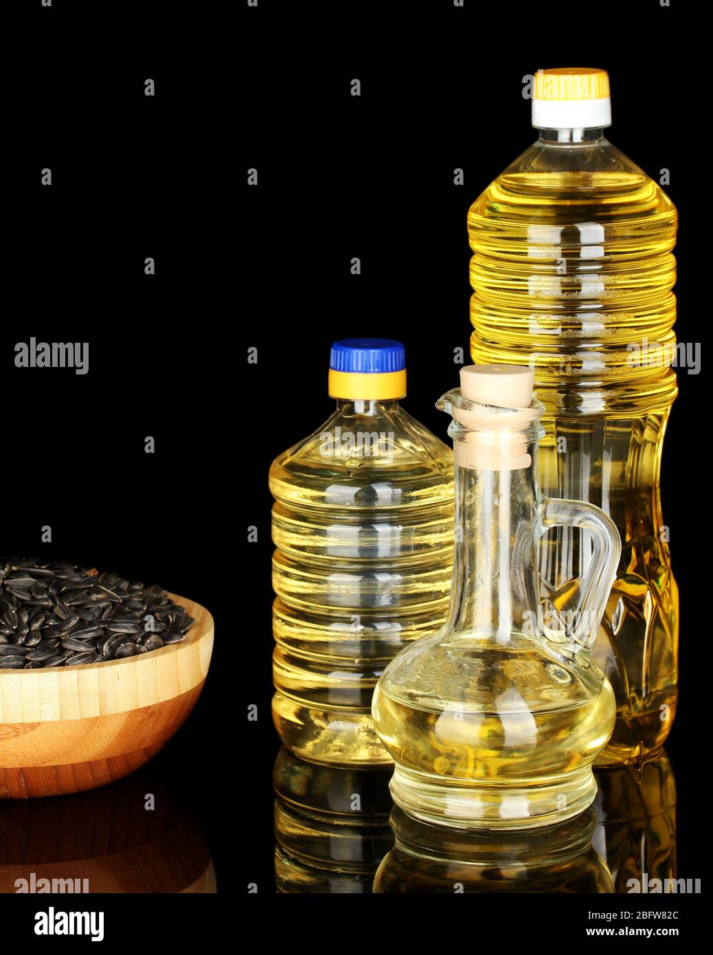 Sunflower oil bottles close up hi-res stock photography and images - Alamy