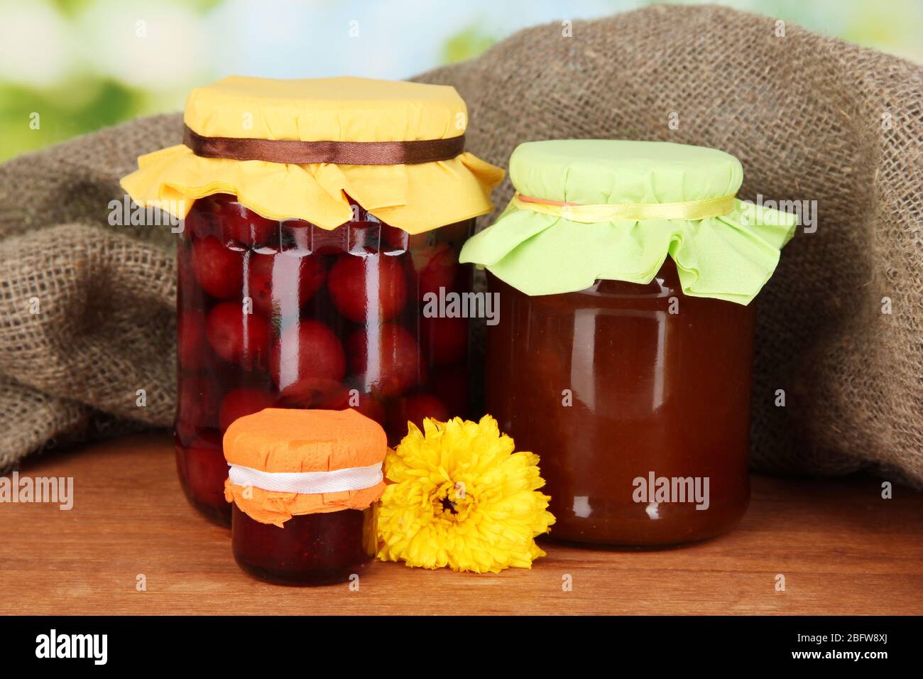 Wooden lid jam jars hi-res stock photography and images - Alamy