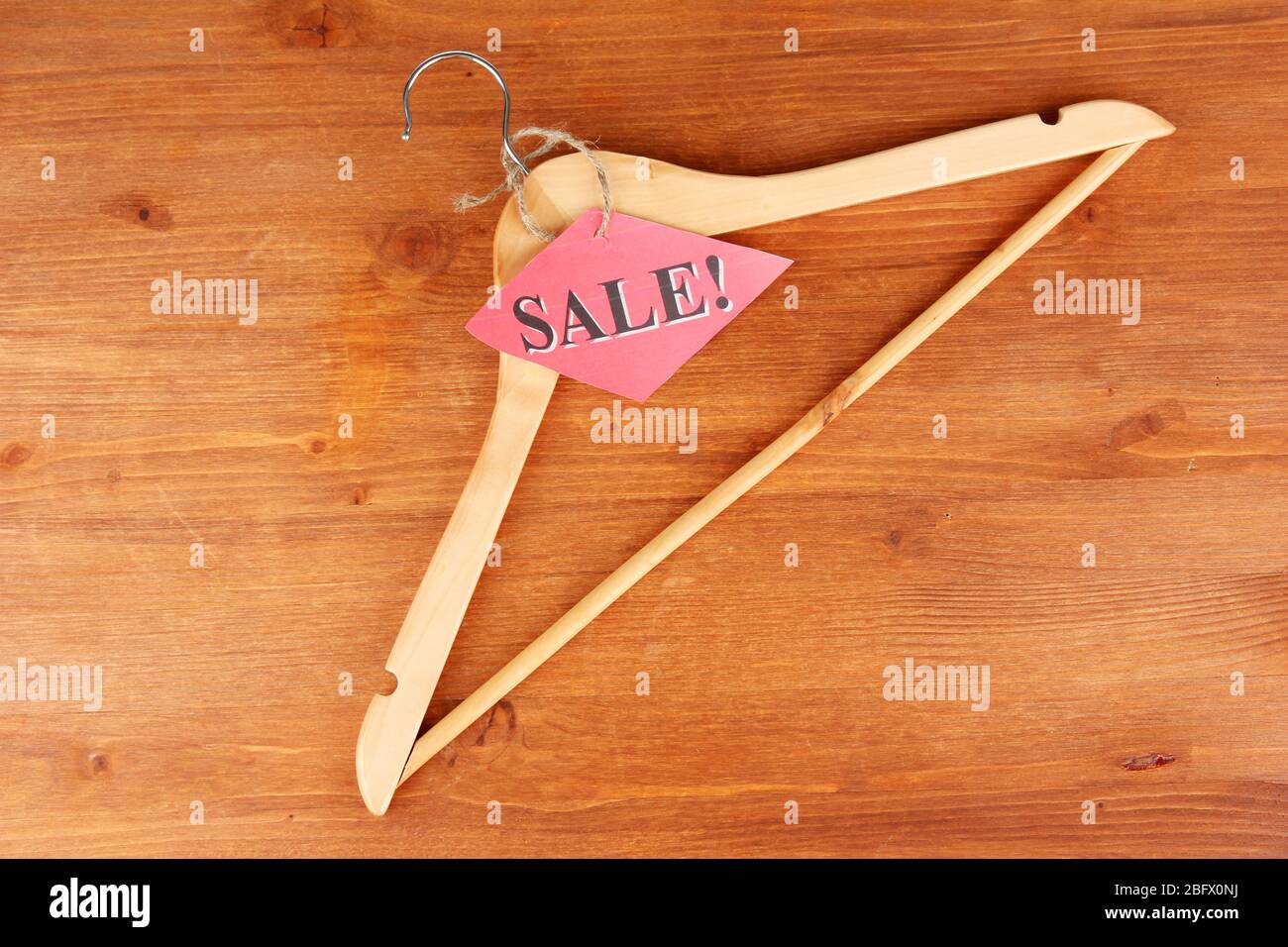 Red tag sale wooden hanger hi res stock photography and images Alamy
