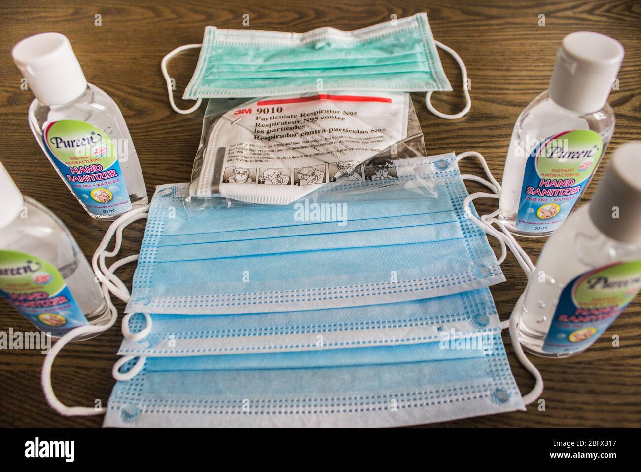 Ppe face masks hi-res stock photography and images - Alamy