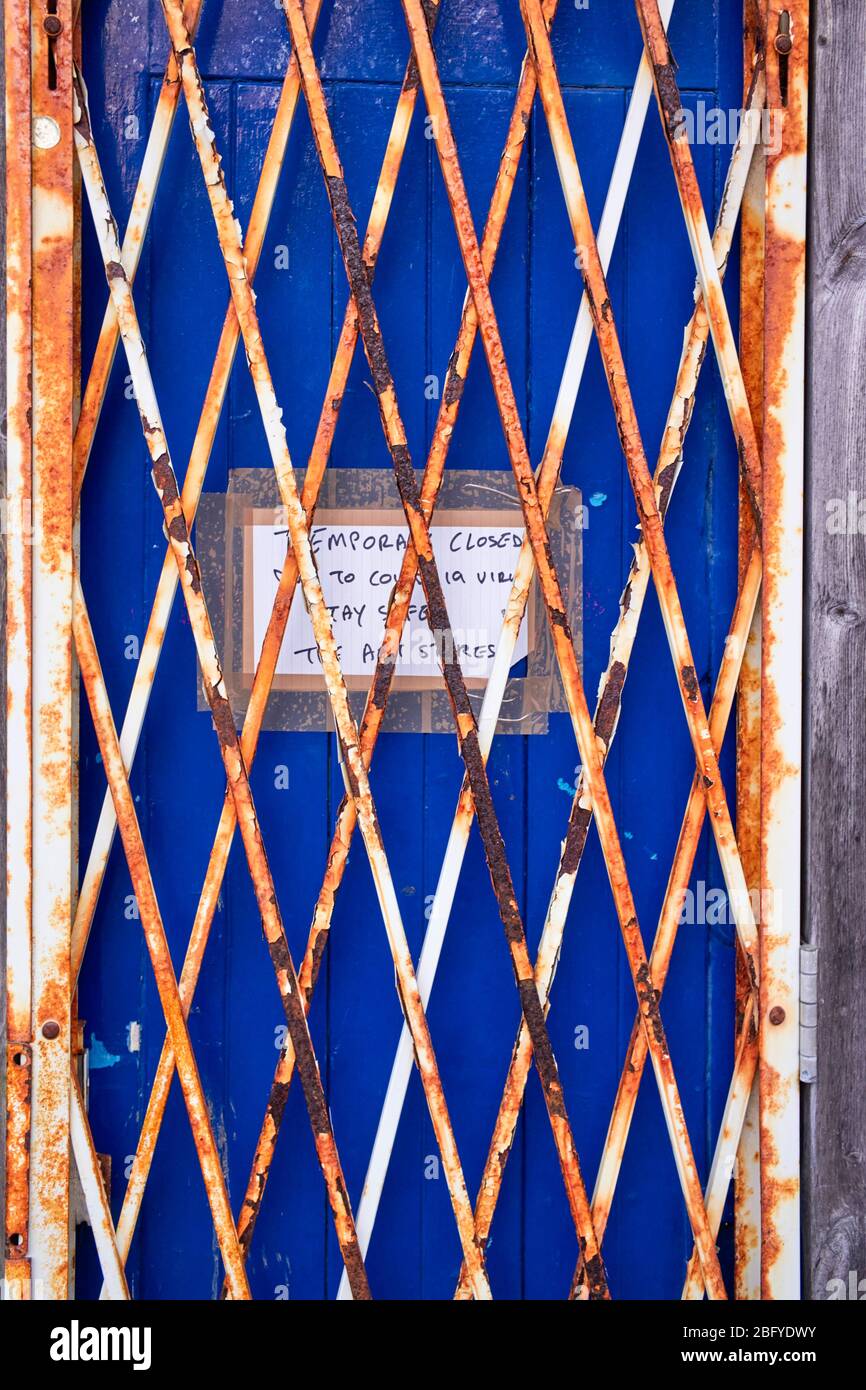 Lockdown Britain a closed shop in the centre of Douglas, Isle of Man Stock Photo