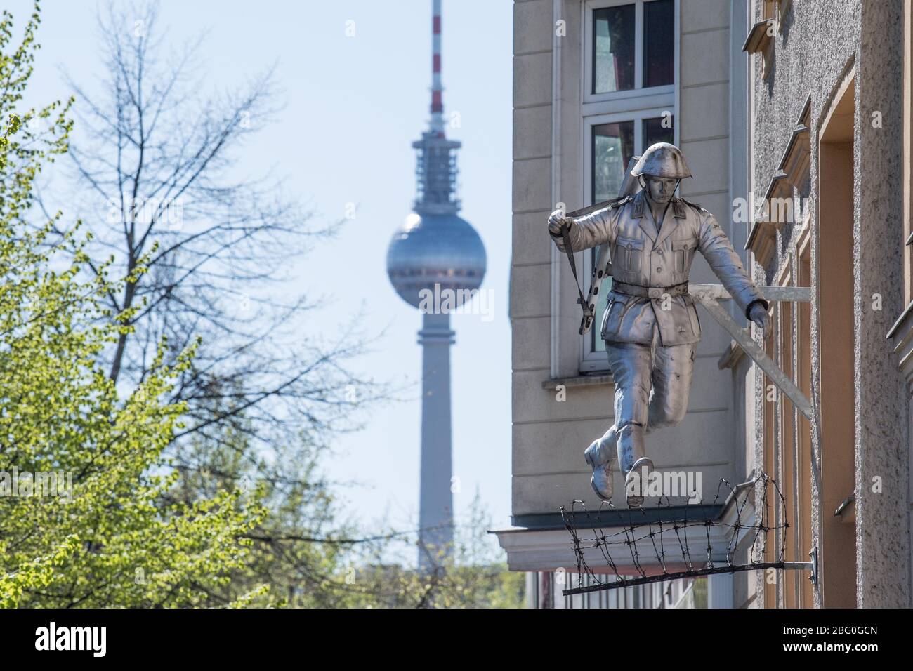 Hans conrad schumann sculpture hires stock photography and images Alamy