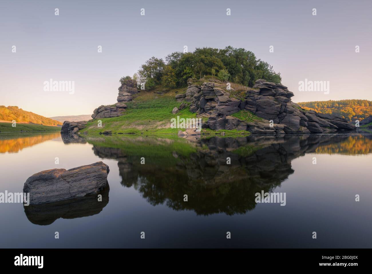 Rocky forest night landscape hi-res stock photography and images - Alamy