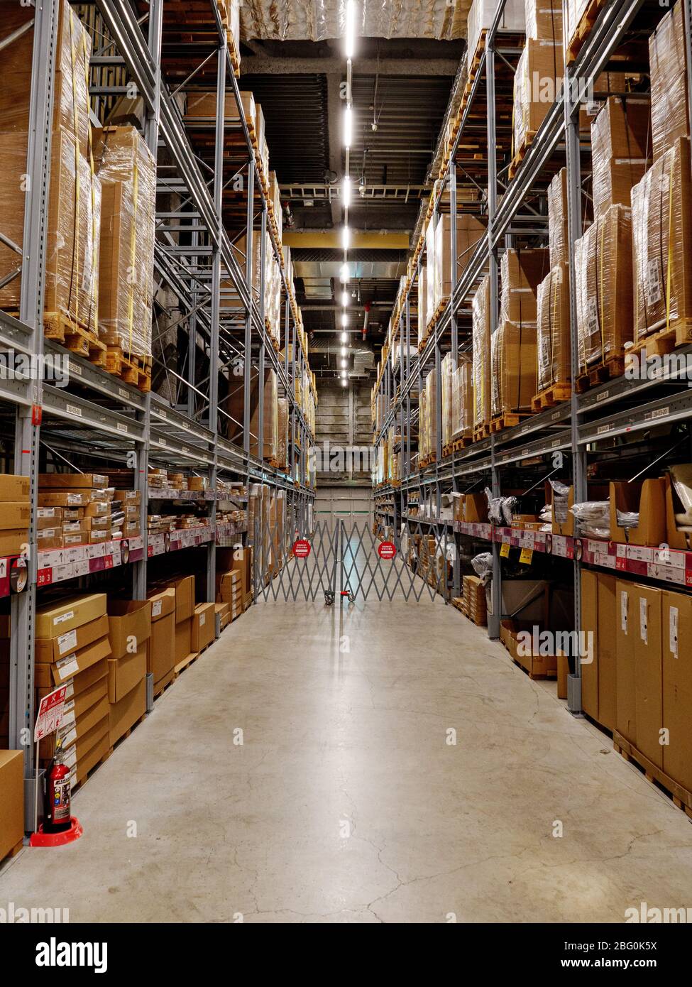 Tokyo, Japan 9 9 19 A very spacious storage warehouse full of boxes