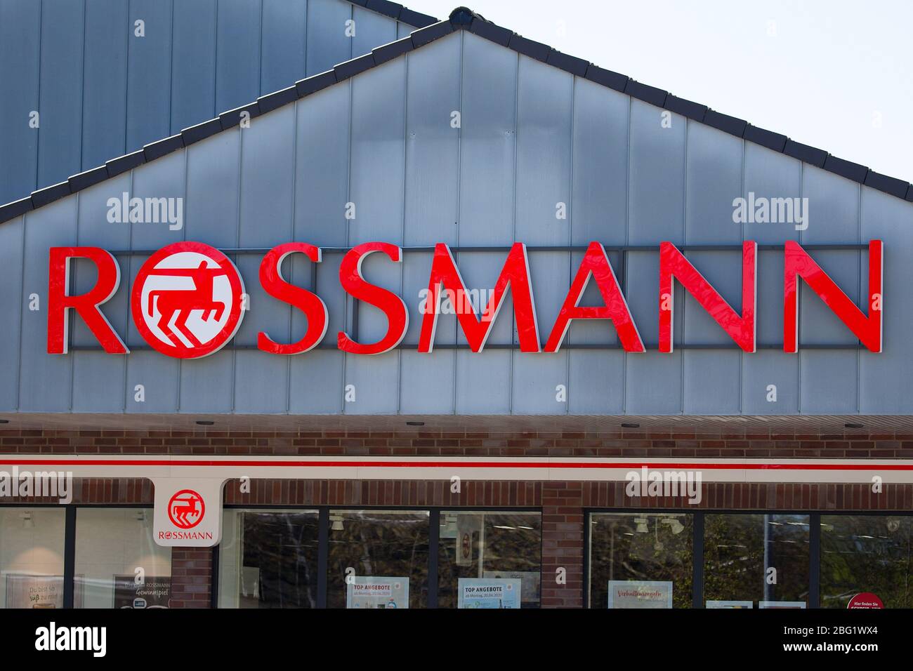 Rossmann Logo High Resolution Stock Photography And Images Alamy