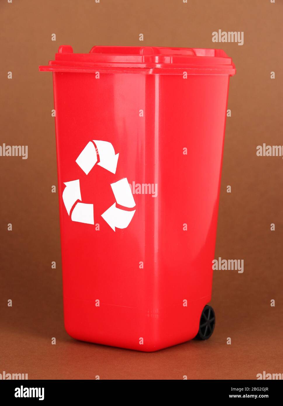 Brown bio waste bin hi-res stock photography and images - Alamy