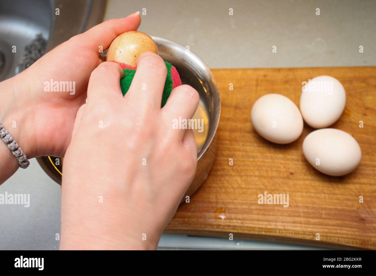 Serial of egg shell bleaching procedure for coloring eggs for Easter