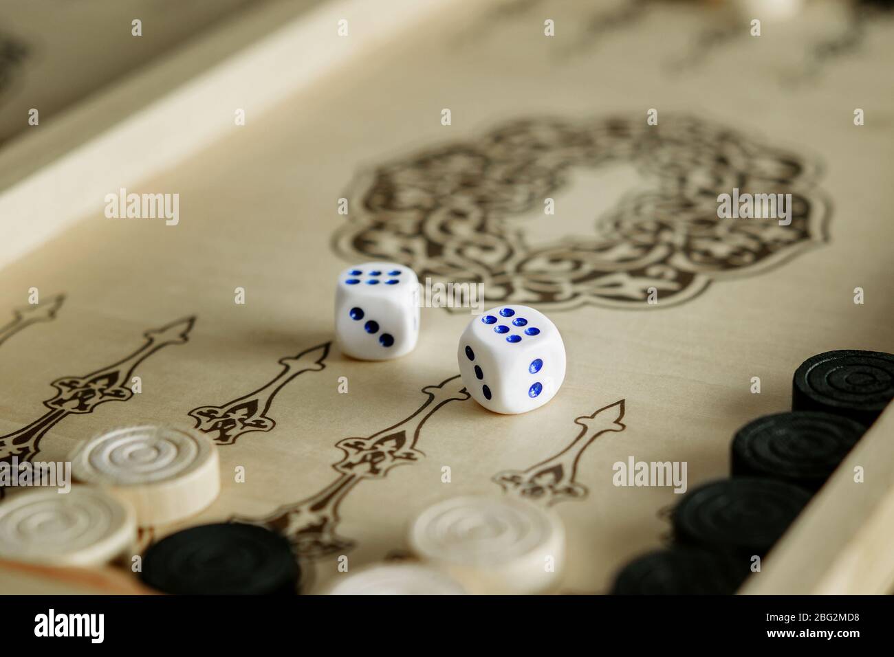 Betting cube backgammon table Betting cube backgammon table