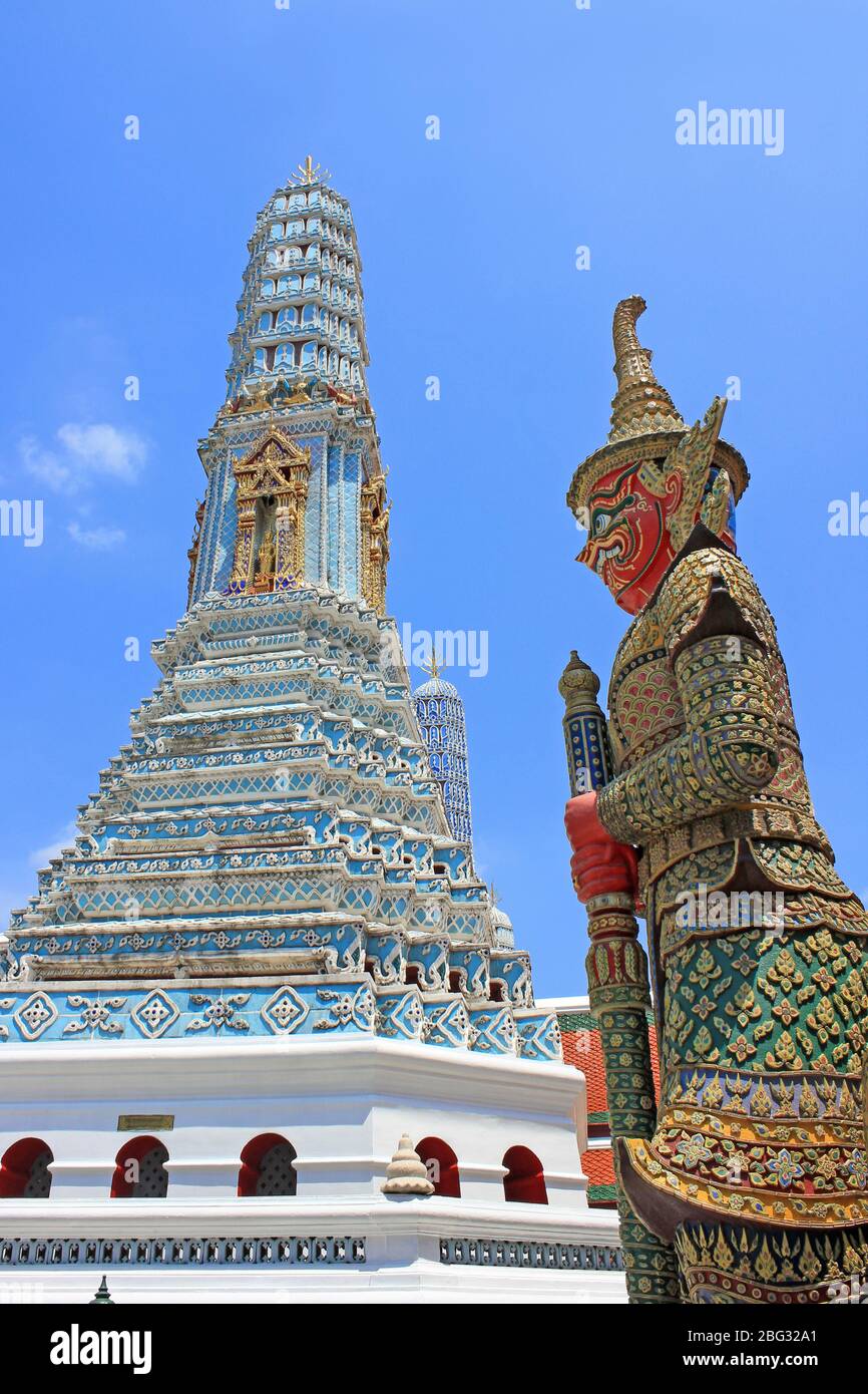 Demon Guardian 'Yaksha' called Thotsakhirithon of Wat Phra Kaew, Grand Palace Bangkok Thailand Stock Photo