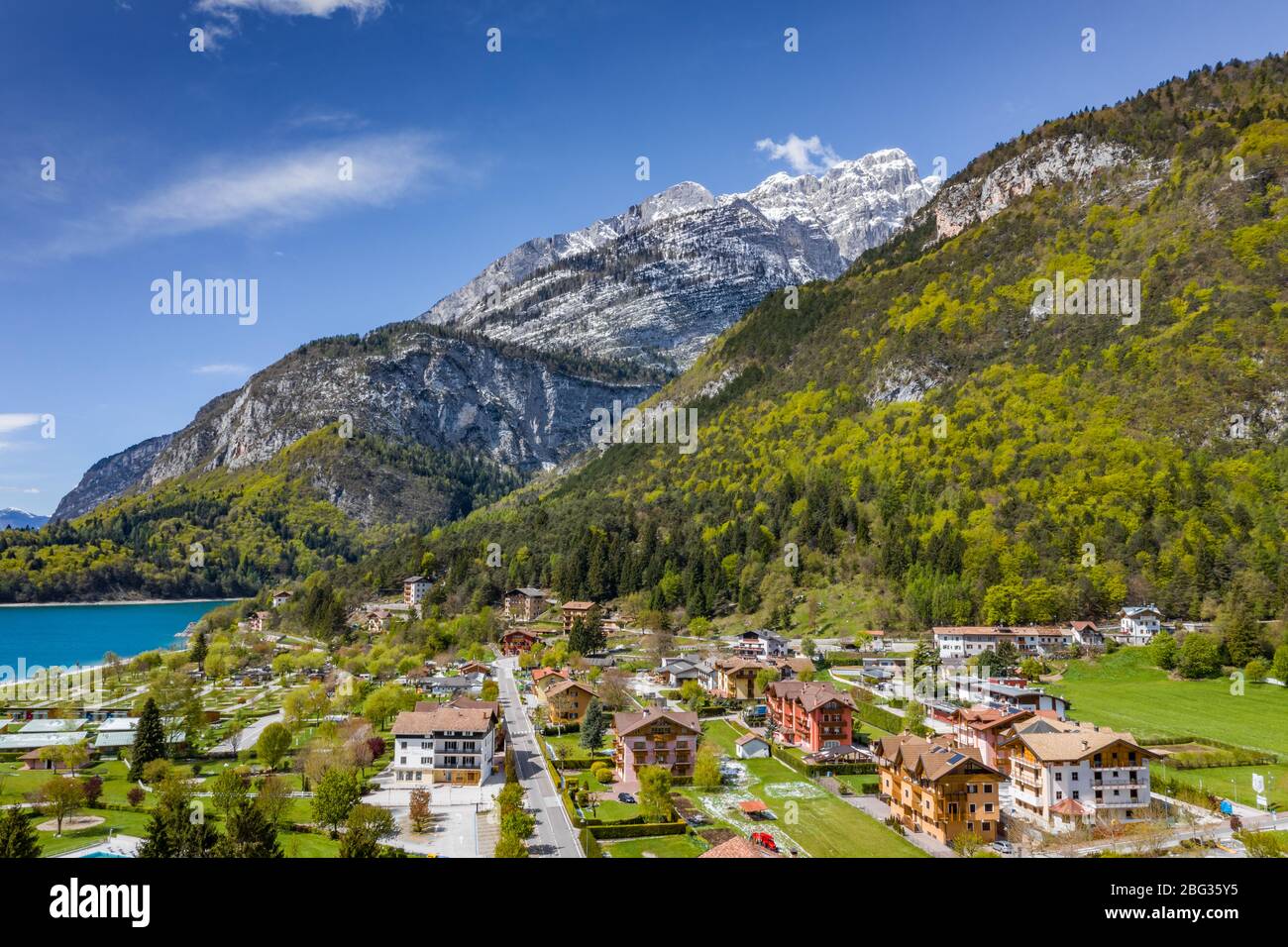 Azure lake top view hi-res stock photography and images - Alamy