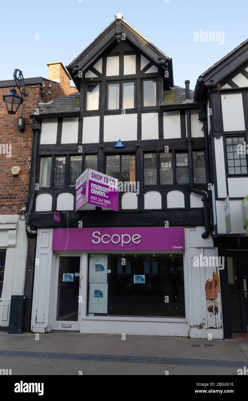 Chester, UK: Mar 1, 2020: Empty retail shop premises availabe to rent on Frodsham Street. Stock Photo