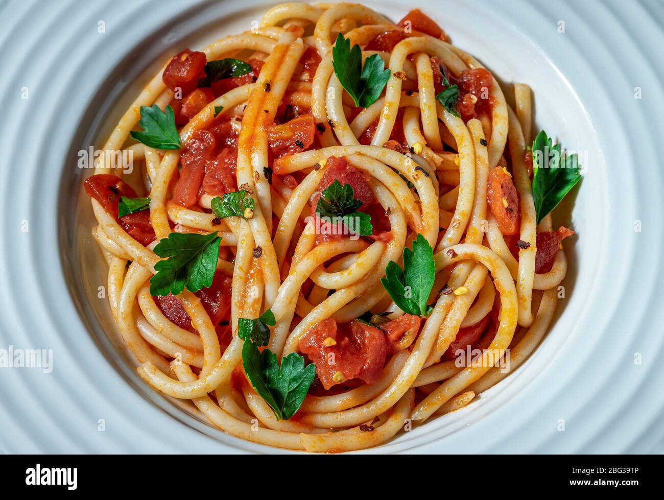 Vegan, pasta pomodoro Stock Photo Alamy