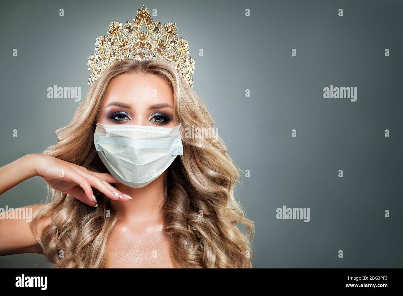 Celebrity, face mask, covid 19 hi-res stock photography and images - Alamy
