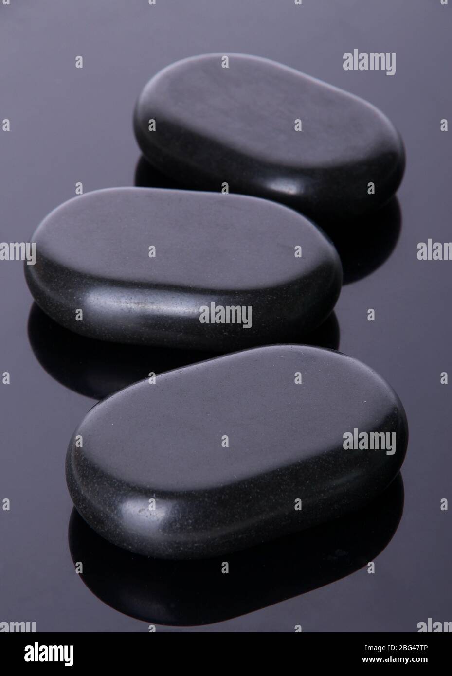 Hot stones japanese hi-res stock photography and images - Alamy