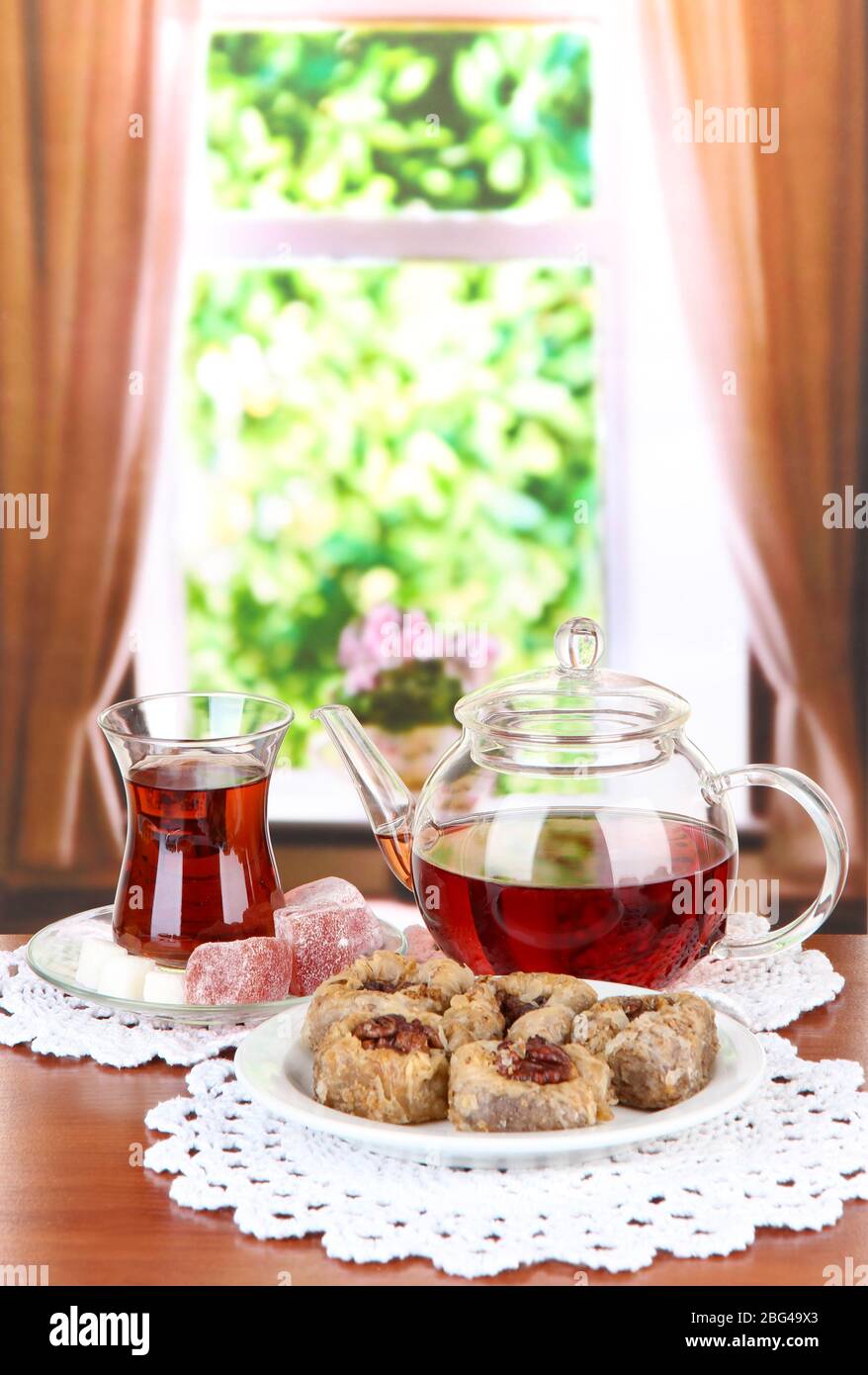 Чай с пахлавой картинки